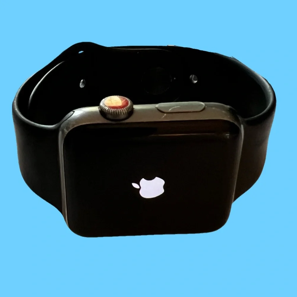 Apple Watch Series 3 -42mm Space Grey w/Black Band and Charger. GPS+LTE